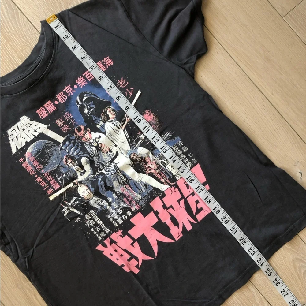 H&M Star Wars Oversized Chinese Vera Graphic T-Shirt in Black and Pink Size S - Picture 3 of 10